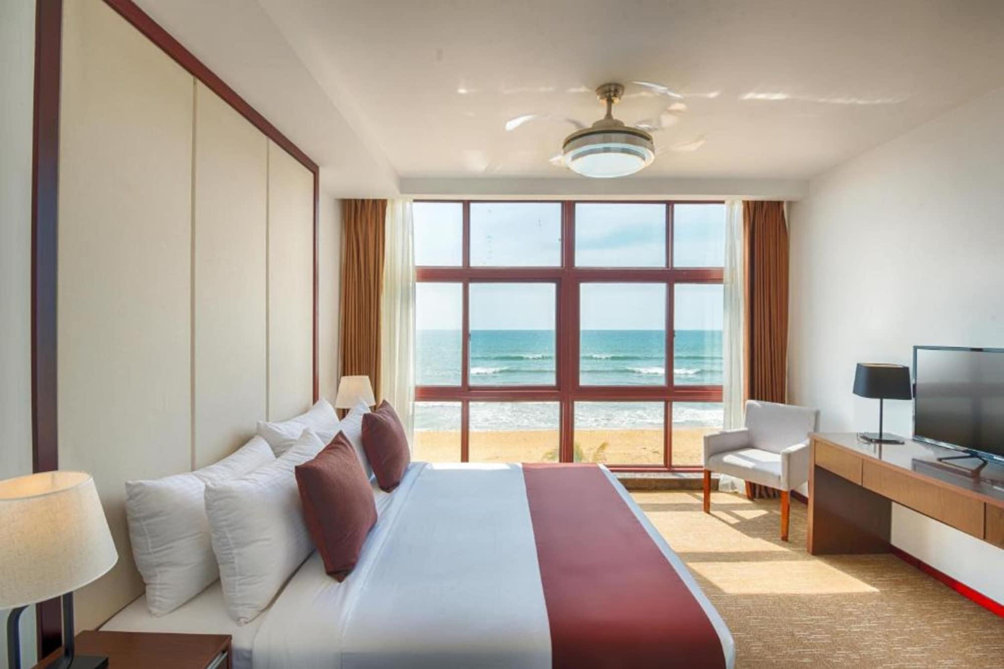 Jie Jie Beach Hotel Wadduwa Exteriör bild