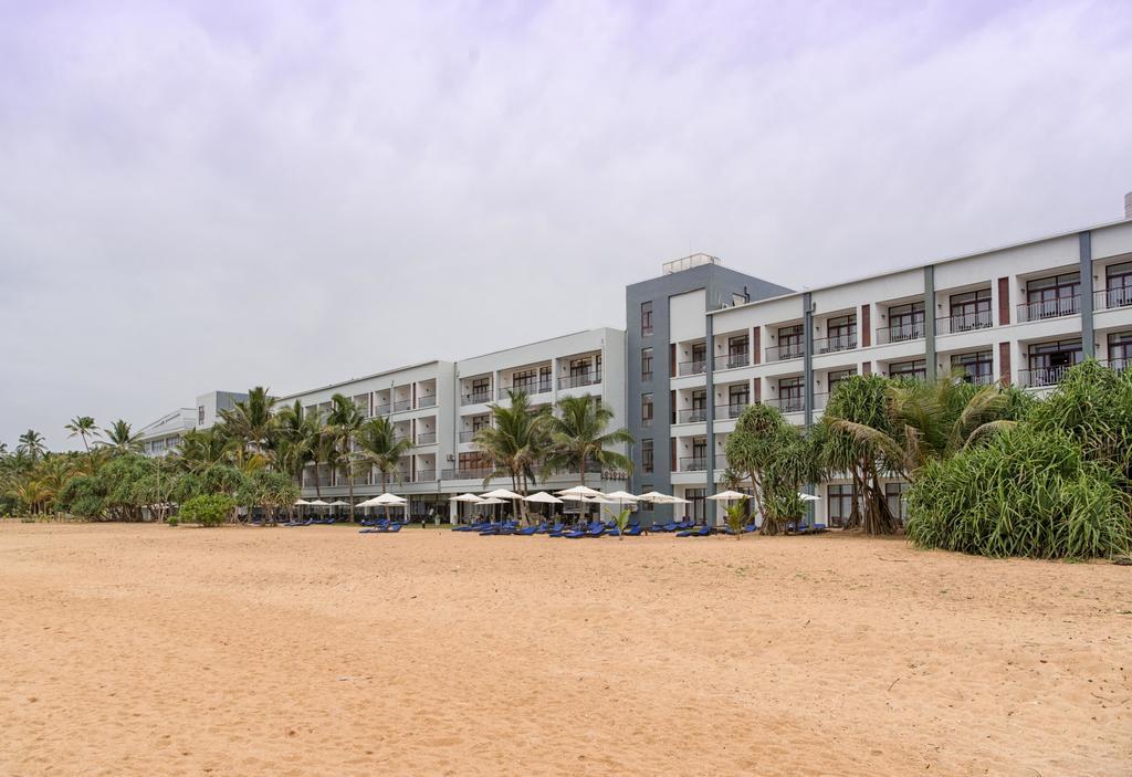 Jie Jie Beach Hotel Wadduwa Exteriör bild