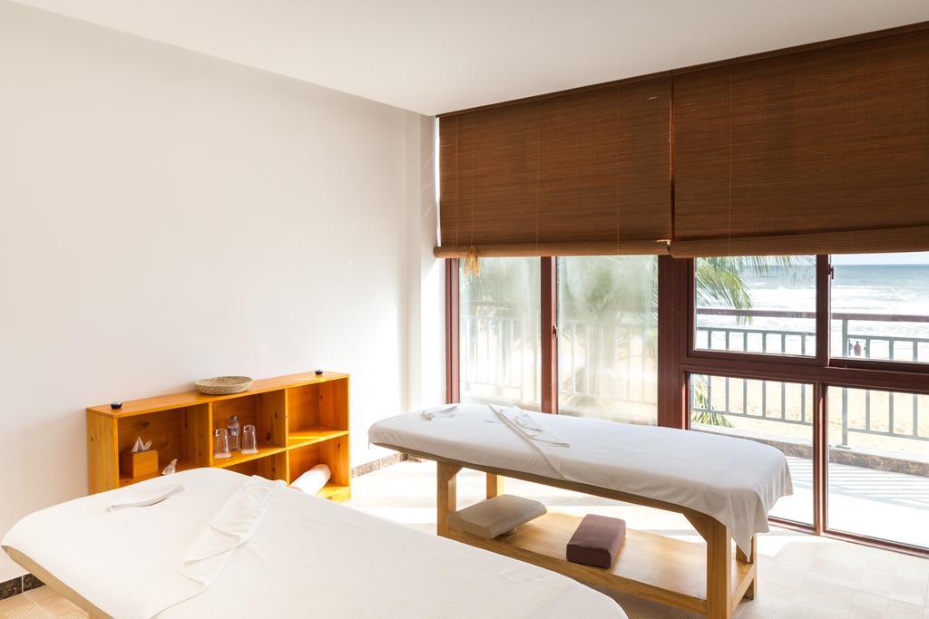 Jie Jie Beach Hotel Wadduwa Exteriör bild