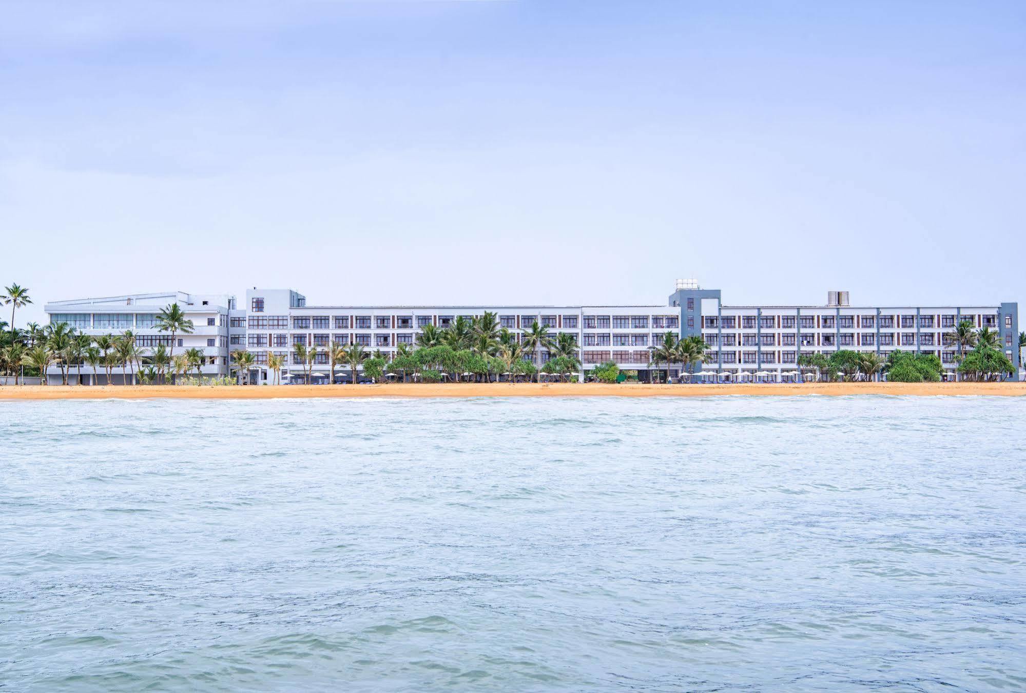 Jie Jie Beach Hotel Wadduwa Exteriör bild
